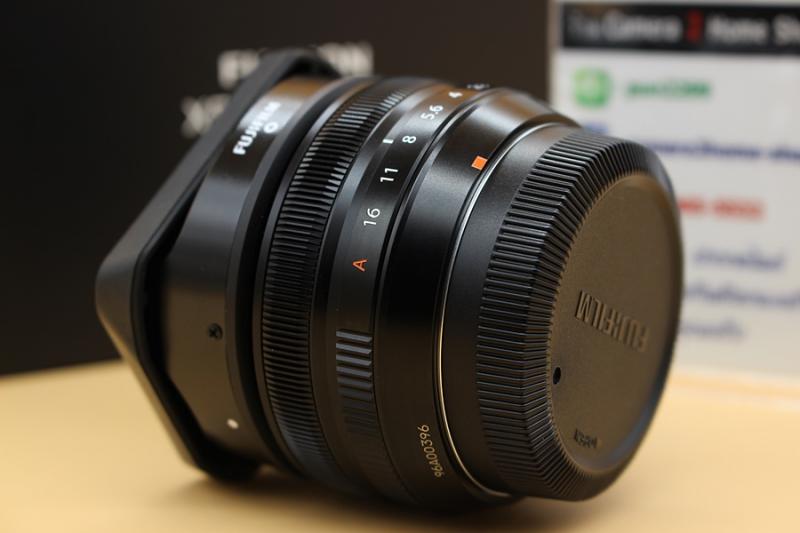 ขาย LENS Fujinon XF 18mm f2 R (สีดำ) สภาพสวย มีประกันศูนย์ถึง 08-07-20 ไร้ฝ้า รา อุปกรณ์ครบกล่อง  อุปกรณ์และรายละเอียดของสินค้า 1.Lens Fujinon XF 18mm f2 R